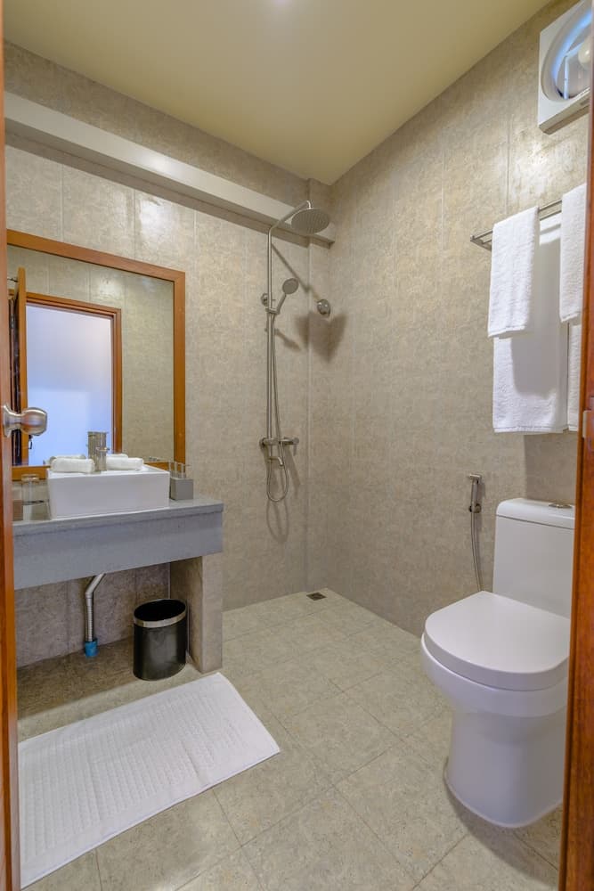 Araamu Hotels Maldives - View 24