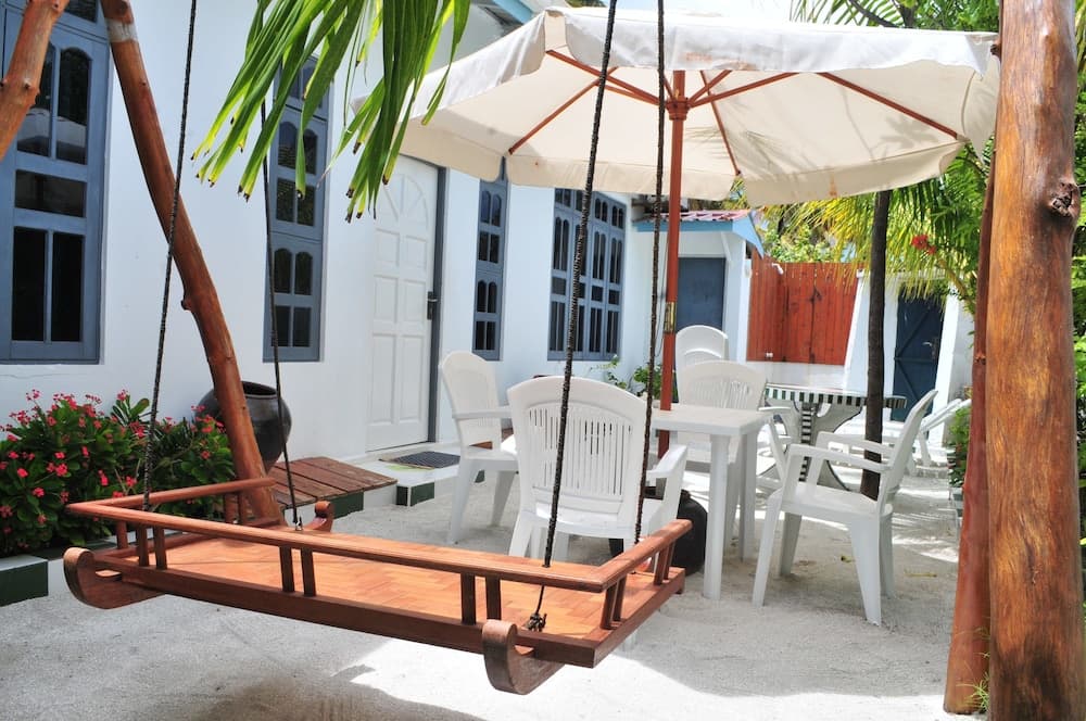 Ungoofaar Inn - View 9