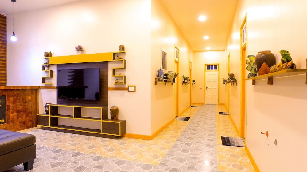 South Ari Inn - View 18