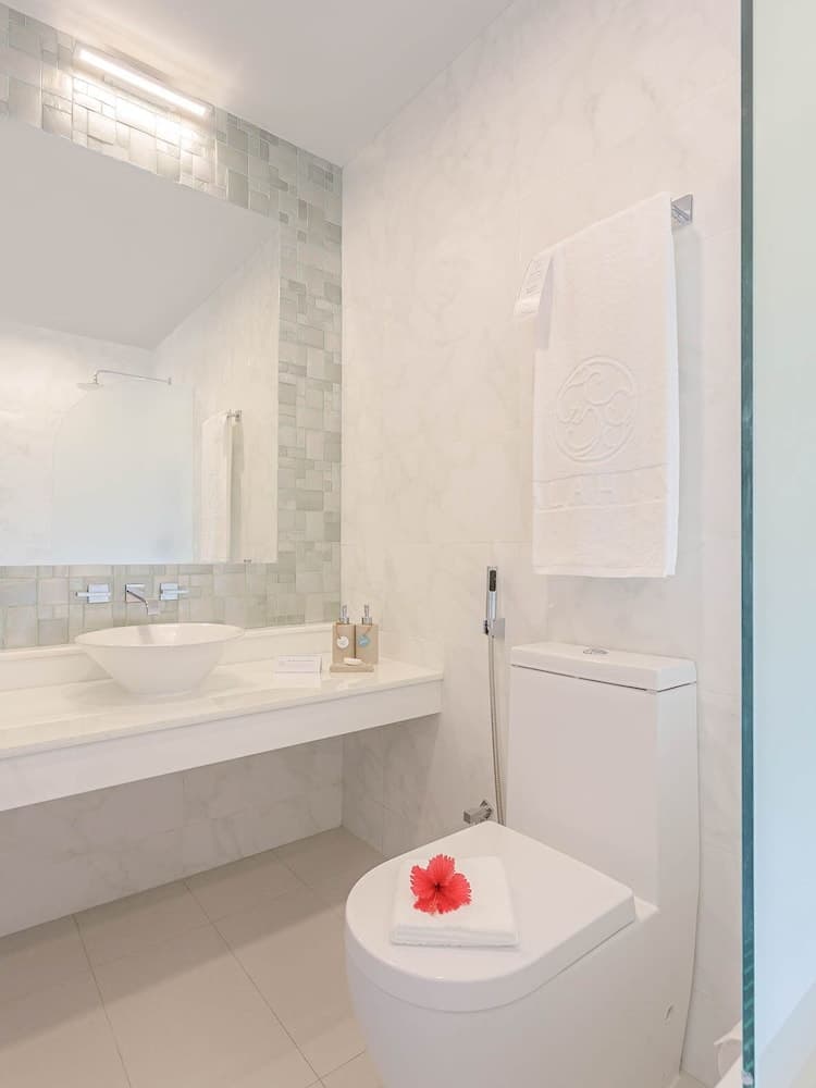 Malahini Kuda Bandos Resort - View 24