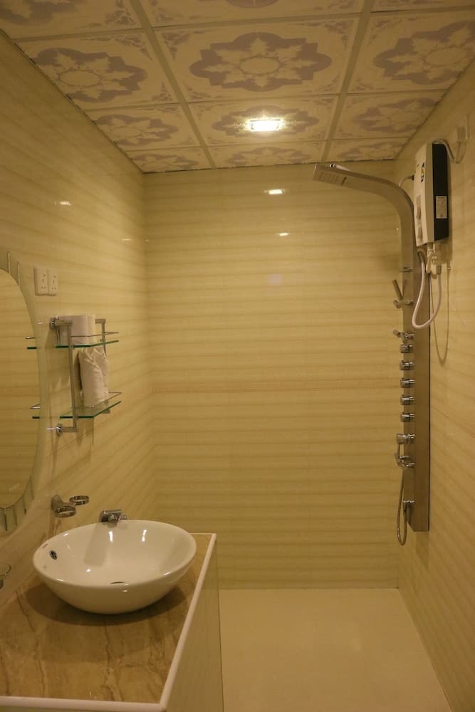 Ras Beach Inn - View 20