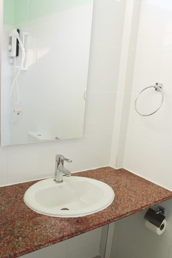 Salty Beach House - View 13