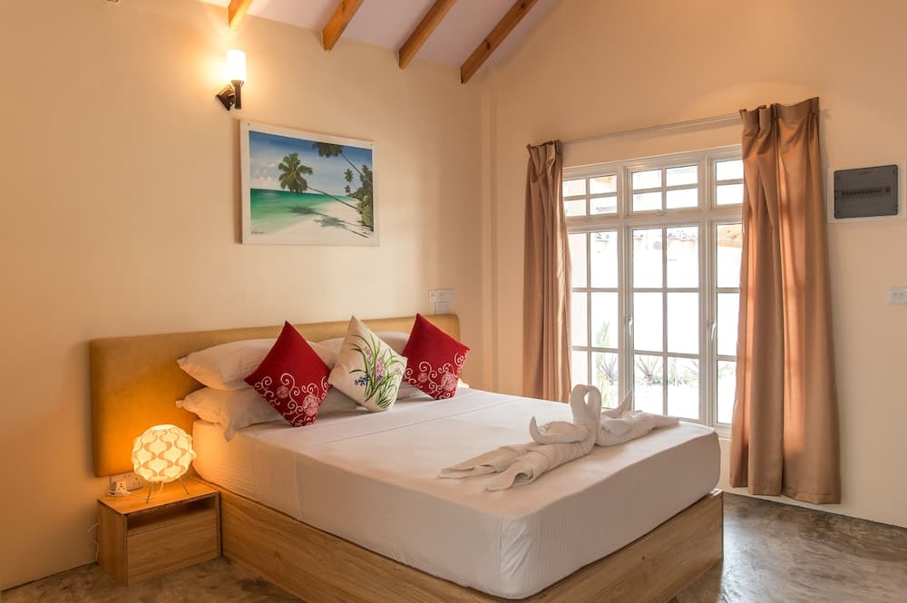 Thoddoo Retreat - View 17