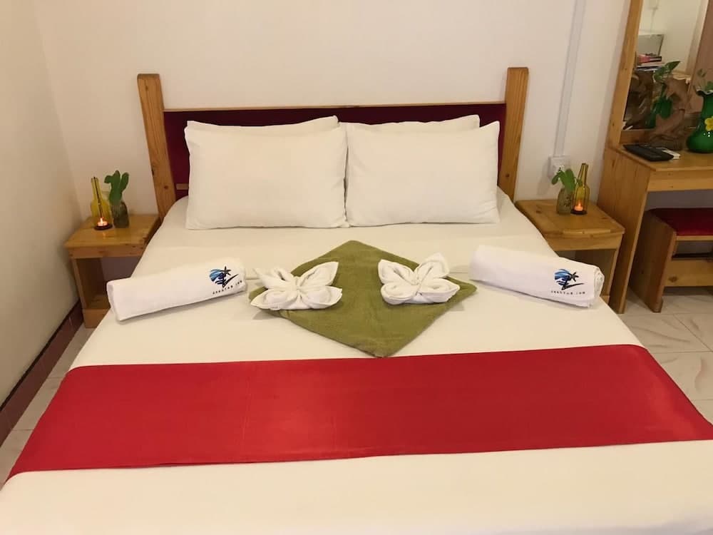 ZeeStar Inn - View 12