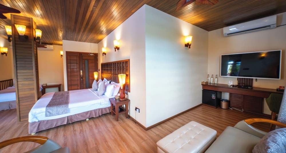 Araamu Hotels Maldives - View 6
