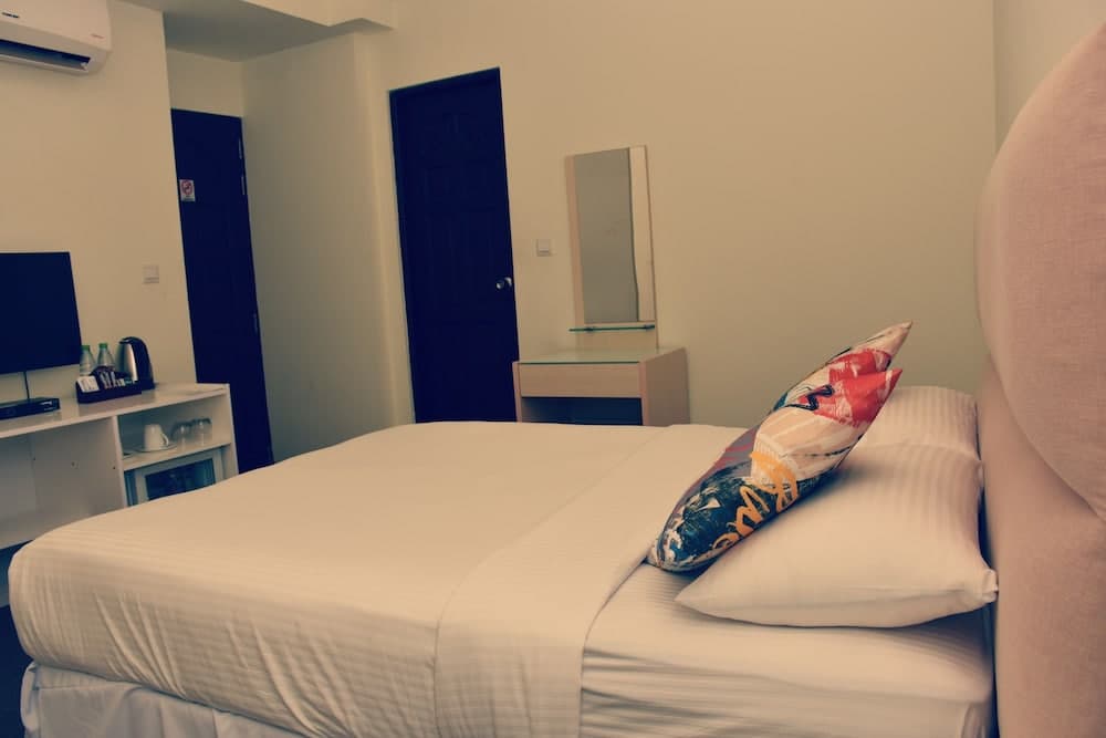 Local Escape Boutique - View 16