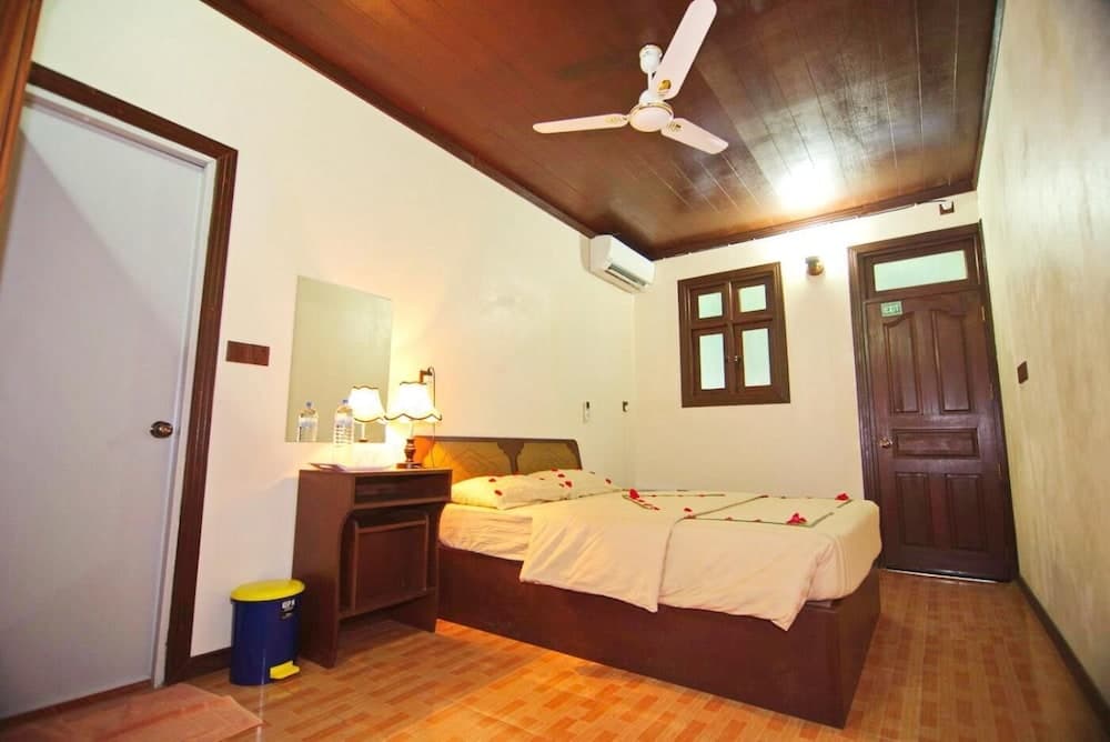 Kuri Beach View Inn - View 6