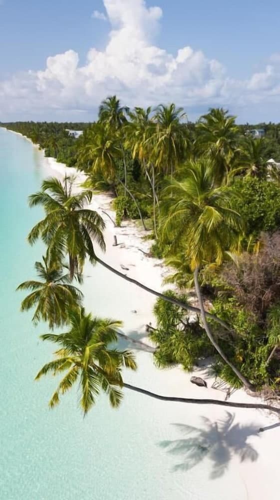 Moro SW Laamu - View 3