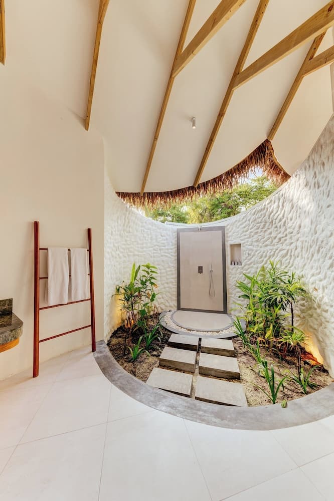 Cinnamon Dhonveli Maldives - View 10