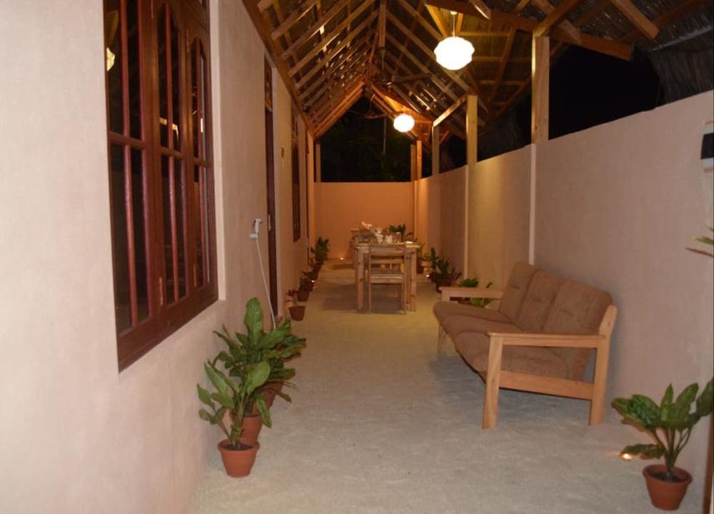 Thoddoo Retreat - View 43