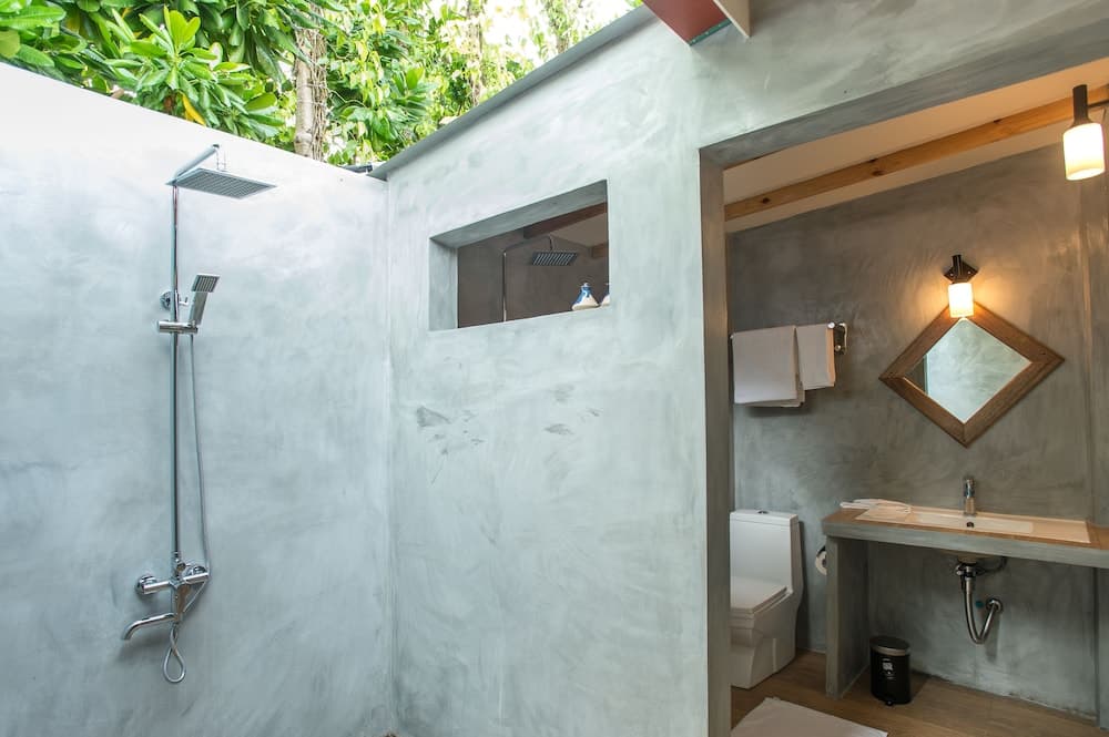 Thoddoo Retreat - View 28