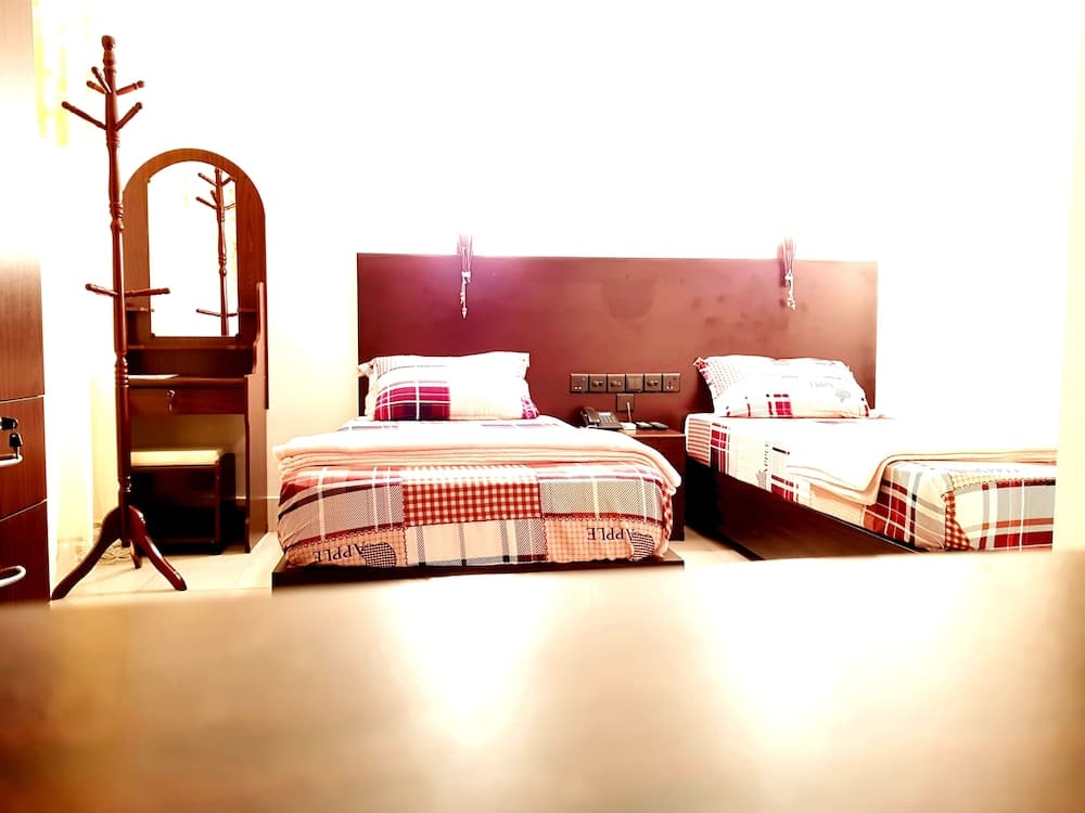 Island Guest - View 40