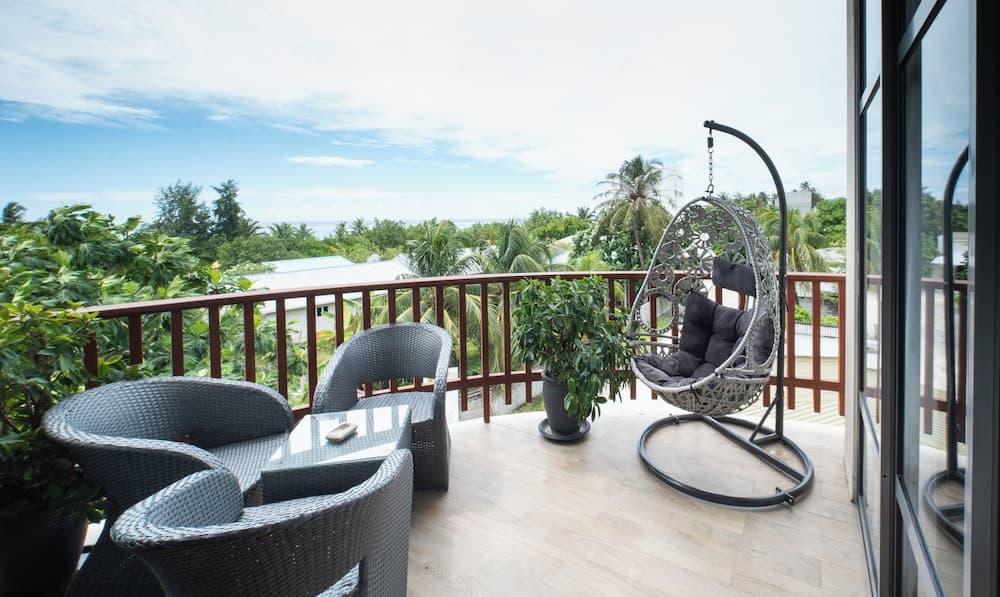 Araamu Hotels Maldives - View 95