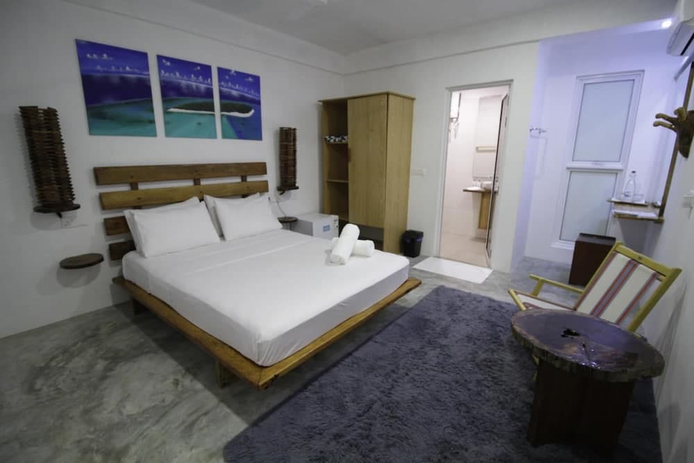 Islandbreak - View 11