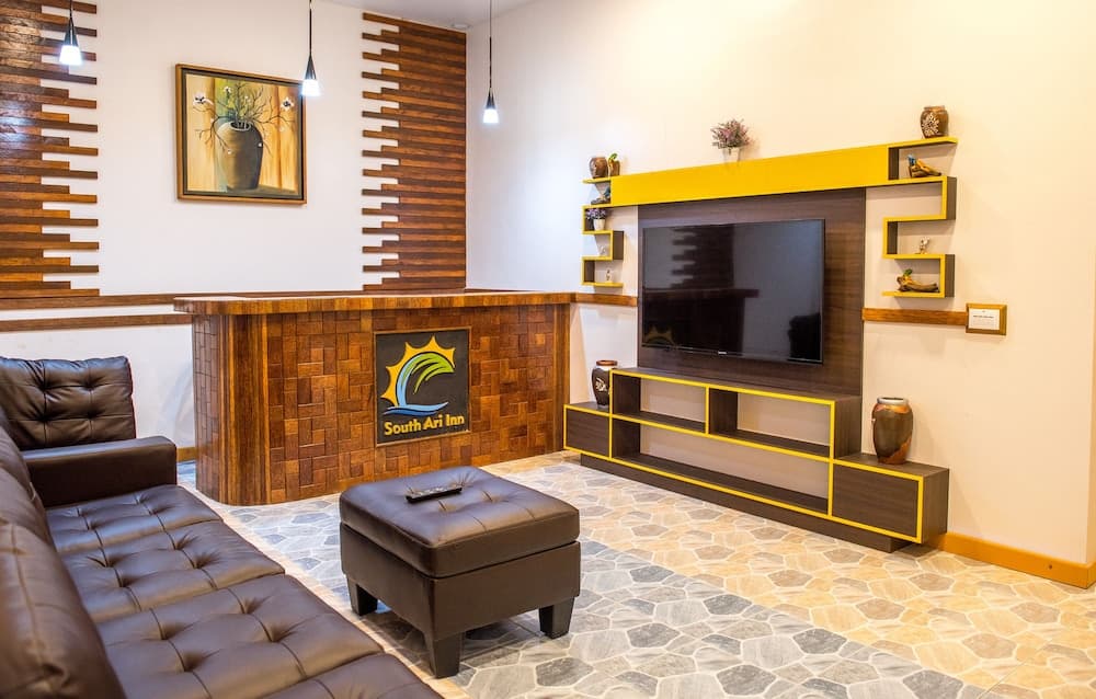 South Ari Inn - View 9