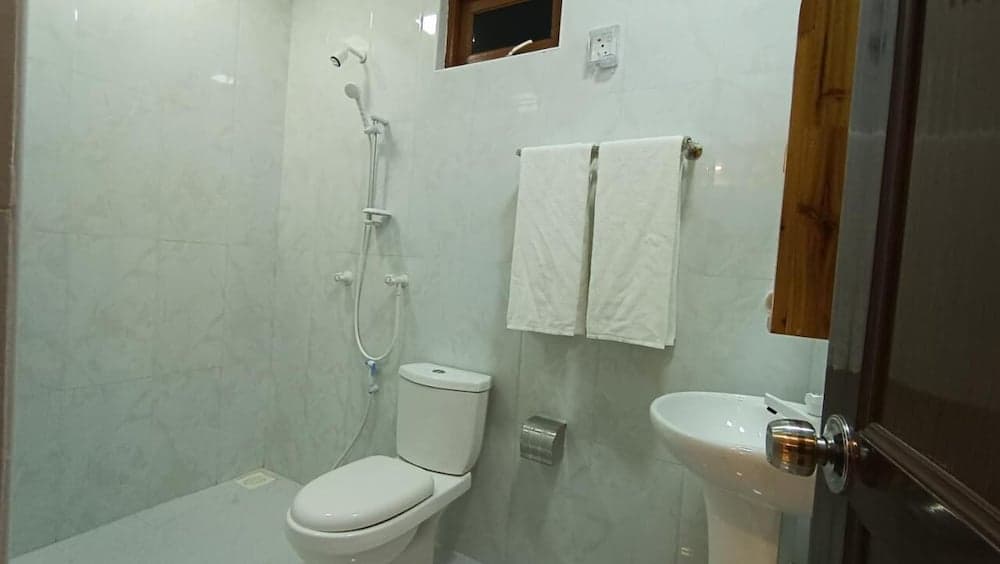 Moro Fohdhoo - View 18