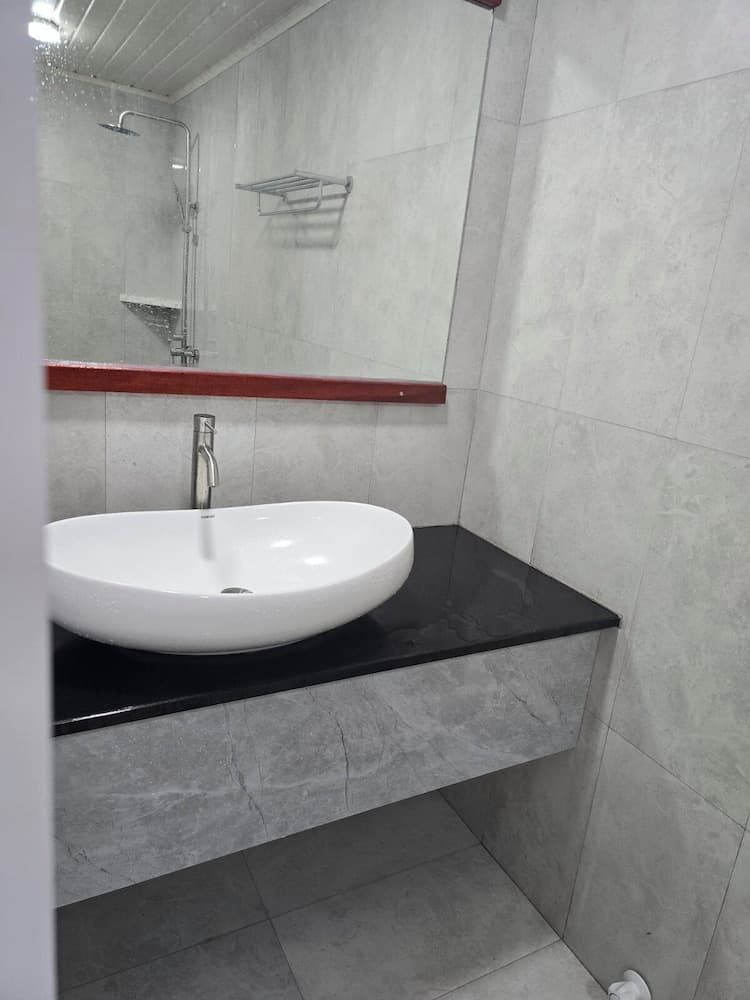 Sun & Surf - View 15