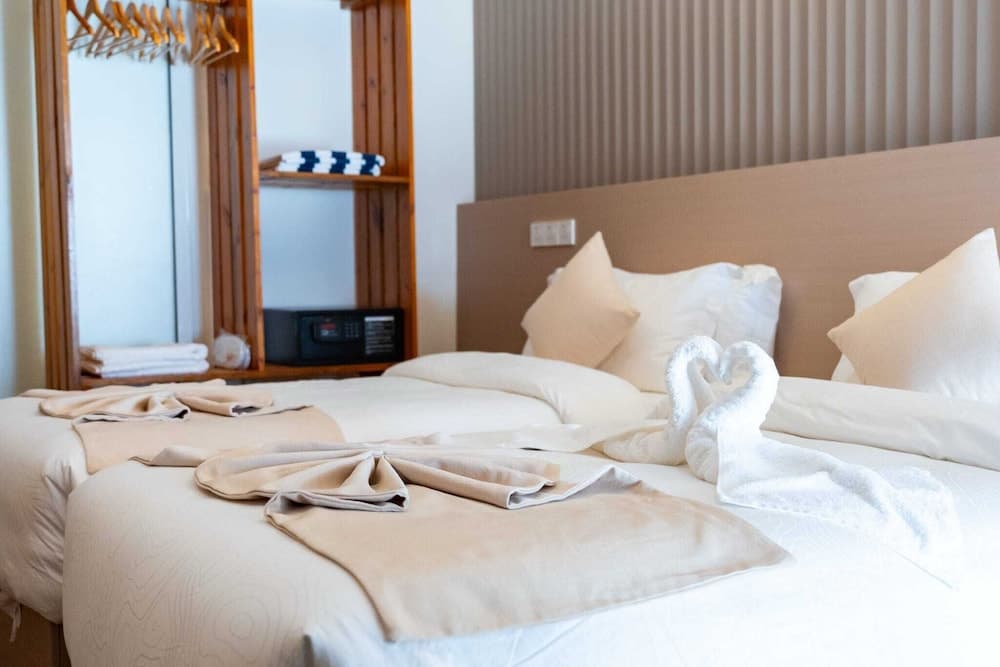 Navaya Dhiffushi - View 6