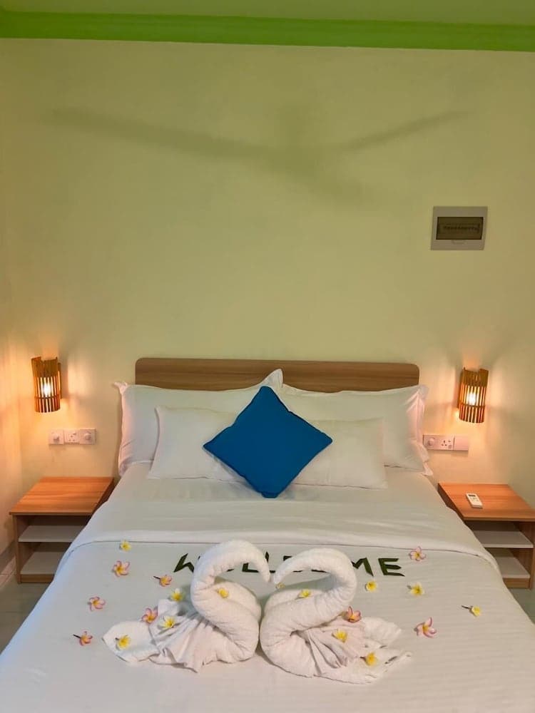 Moro Fohdhoo - View 20