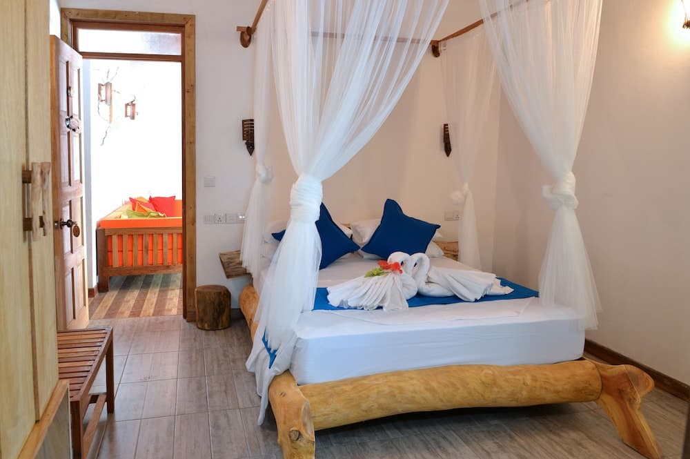 Eden BAANI Lodge - View 2