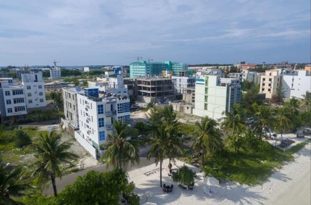 Whiteharp Beach Inn - View 35