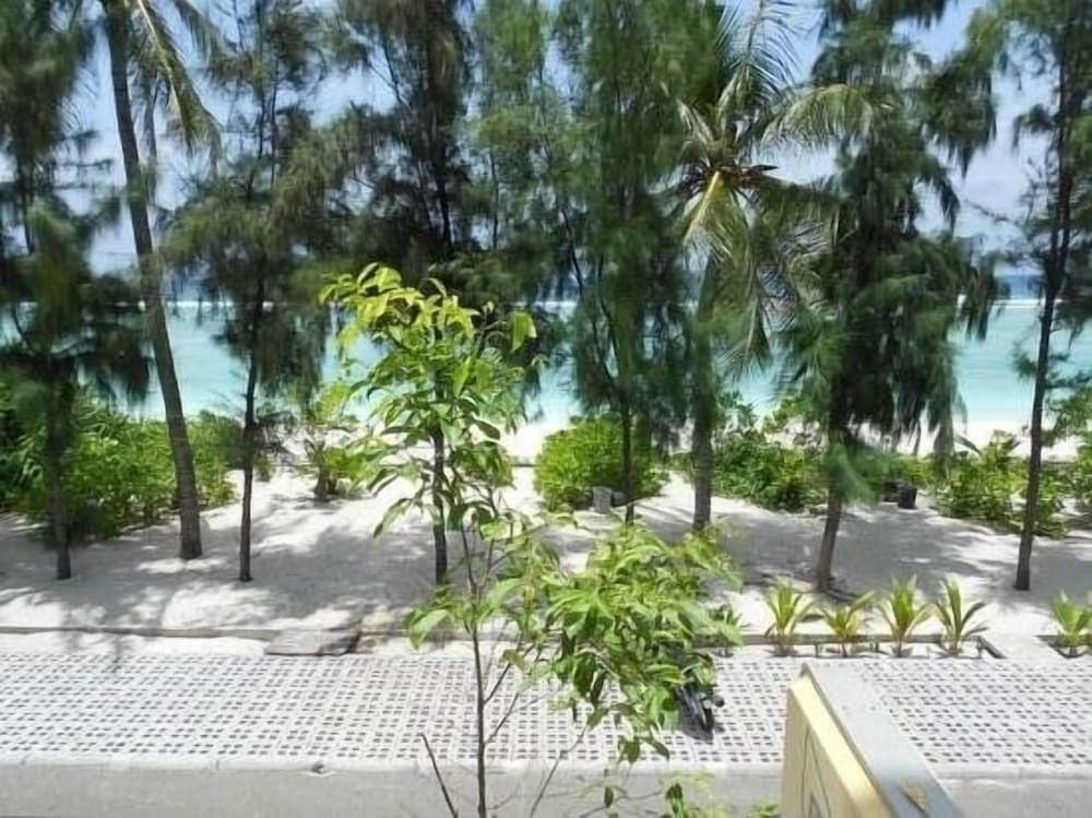 Loona Hotel - View 8