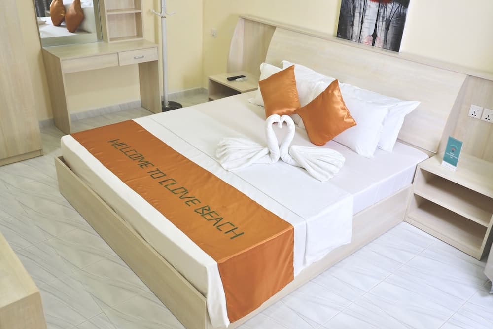 Clove Beach - View 1