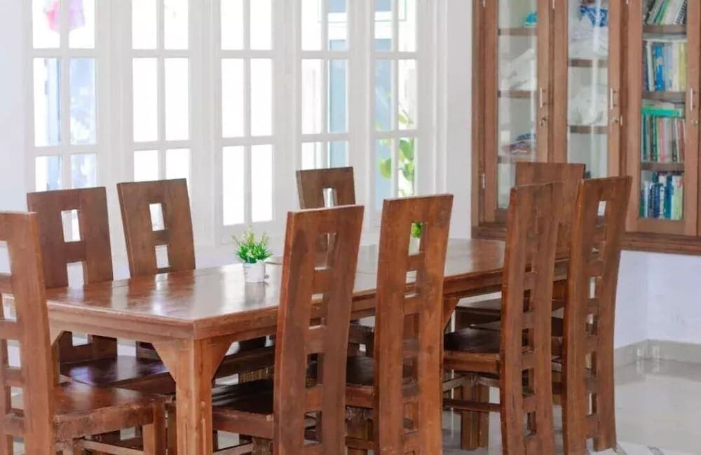 Everest Lodge - View 4