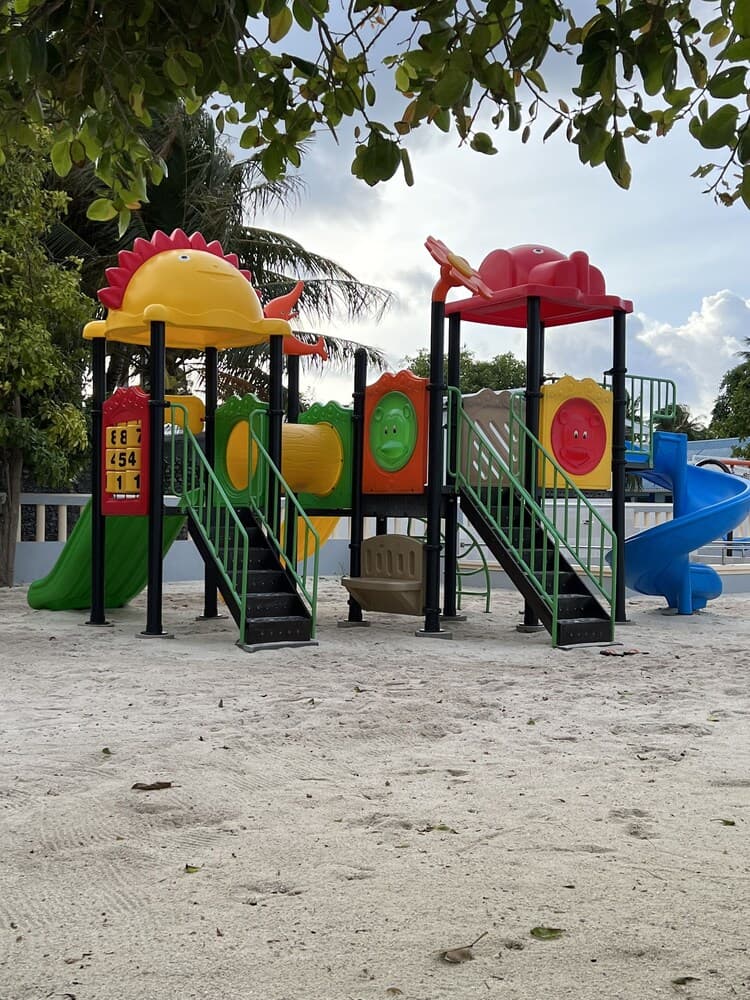 Island Guest - View 31
