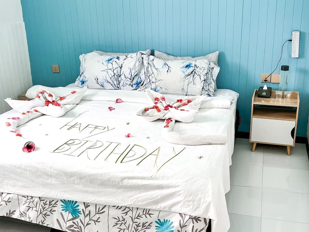 Wave Crest Retreat - View 37