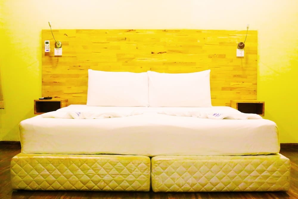 Maafushi Village - View 12