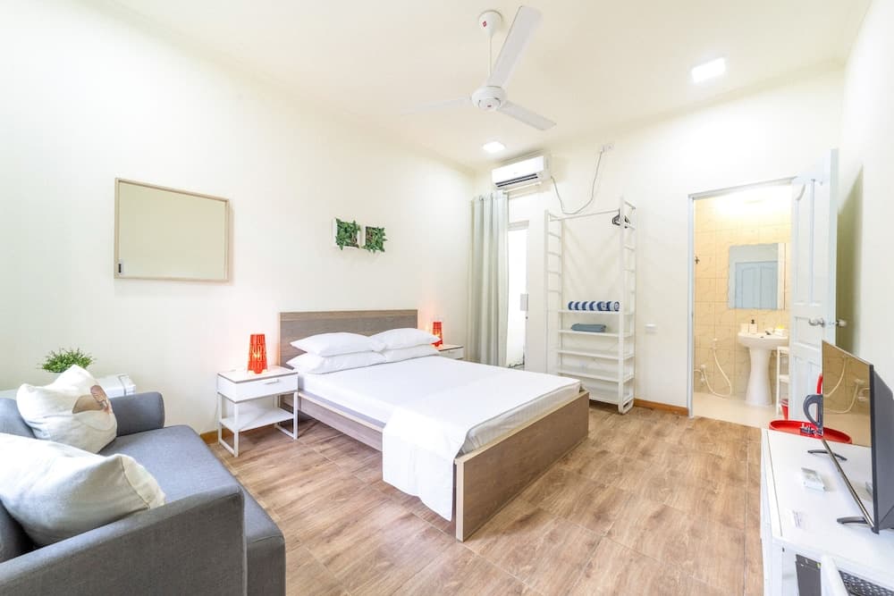 Three Hearts Guesthouse - View 35