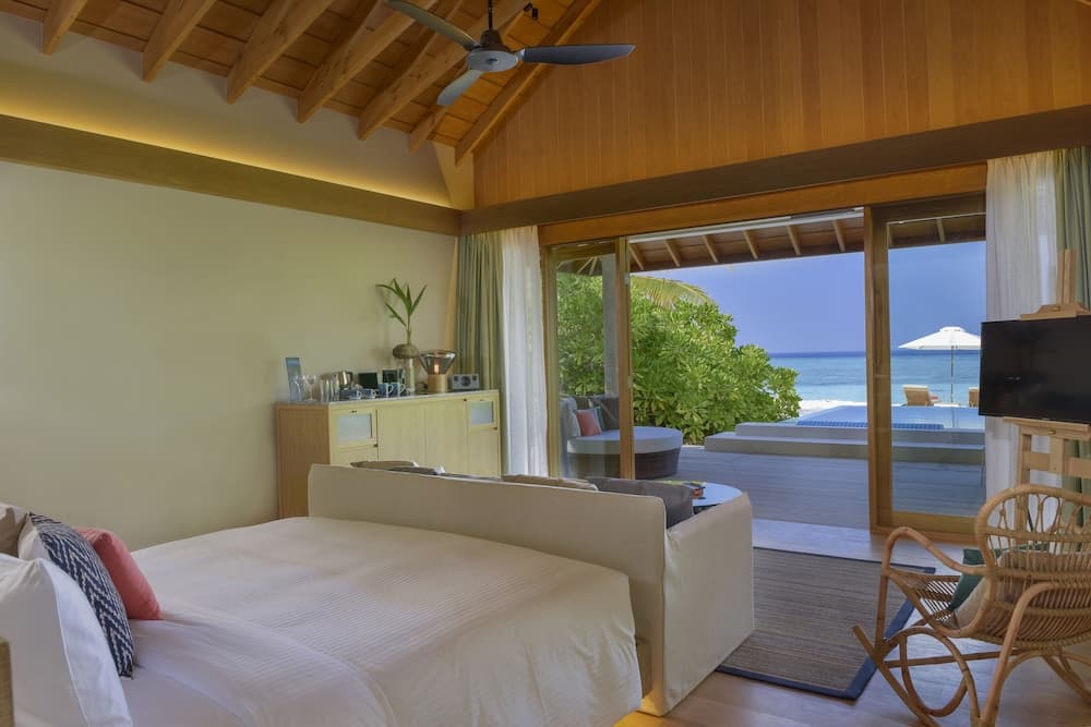 Emerald Faarufushi Resort & Spa - View 216