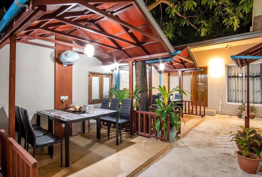 LA CASA VILLA - View 6