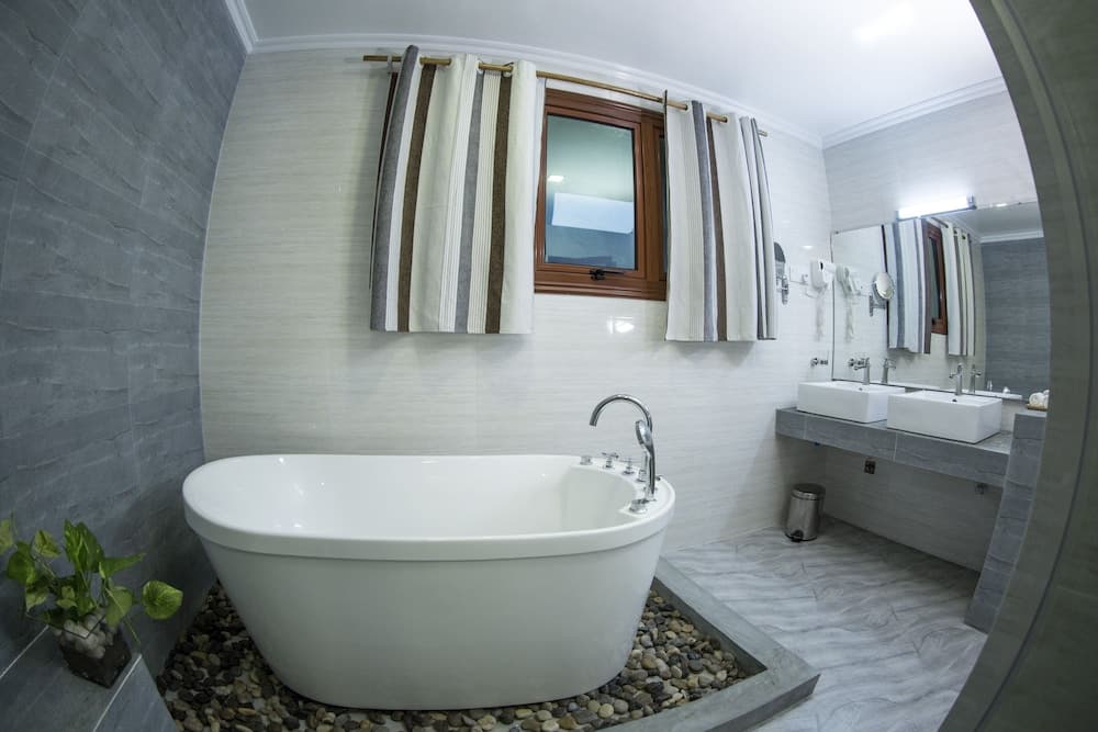 Triton Beach Hotel & Spa - View 13
