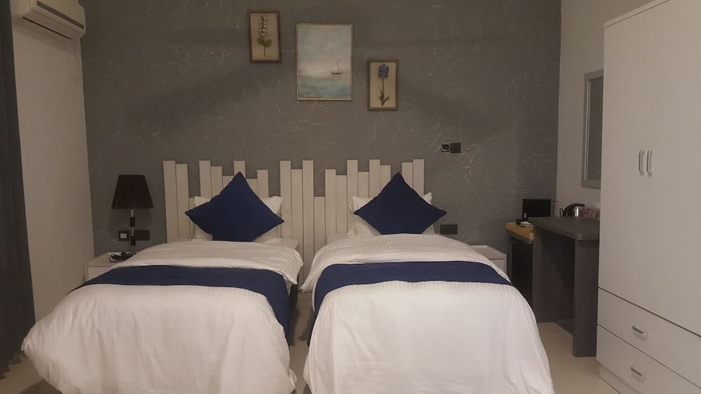 White Diamond - View 4