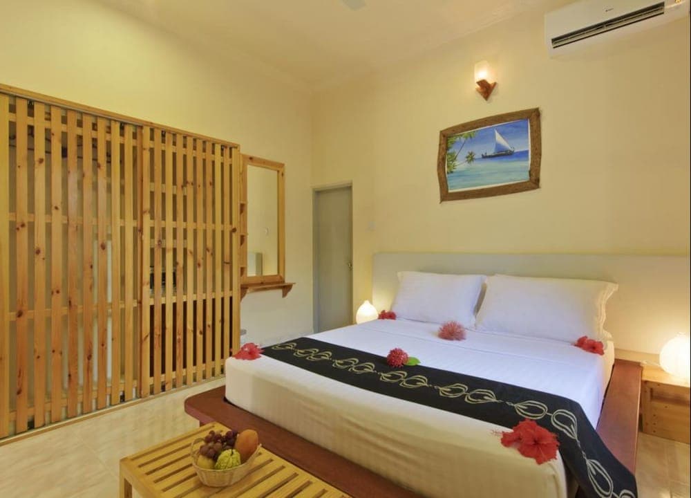 Thoddoo Retreat - View 35