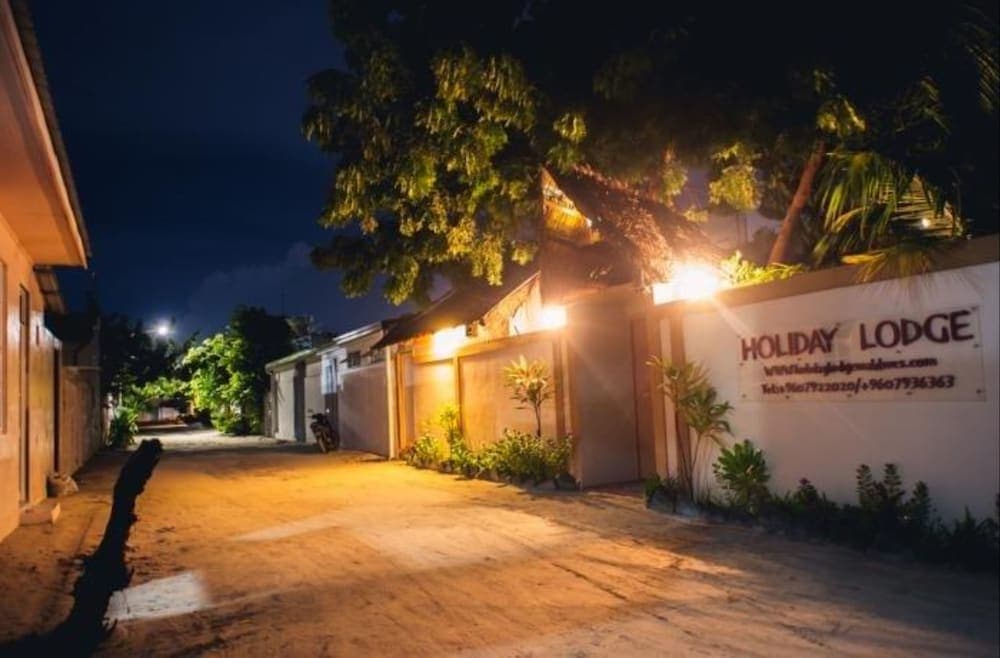 Holiday Lodge - View 1