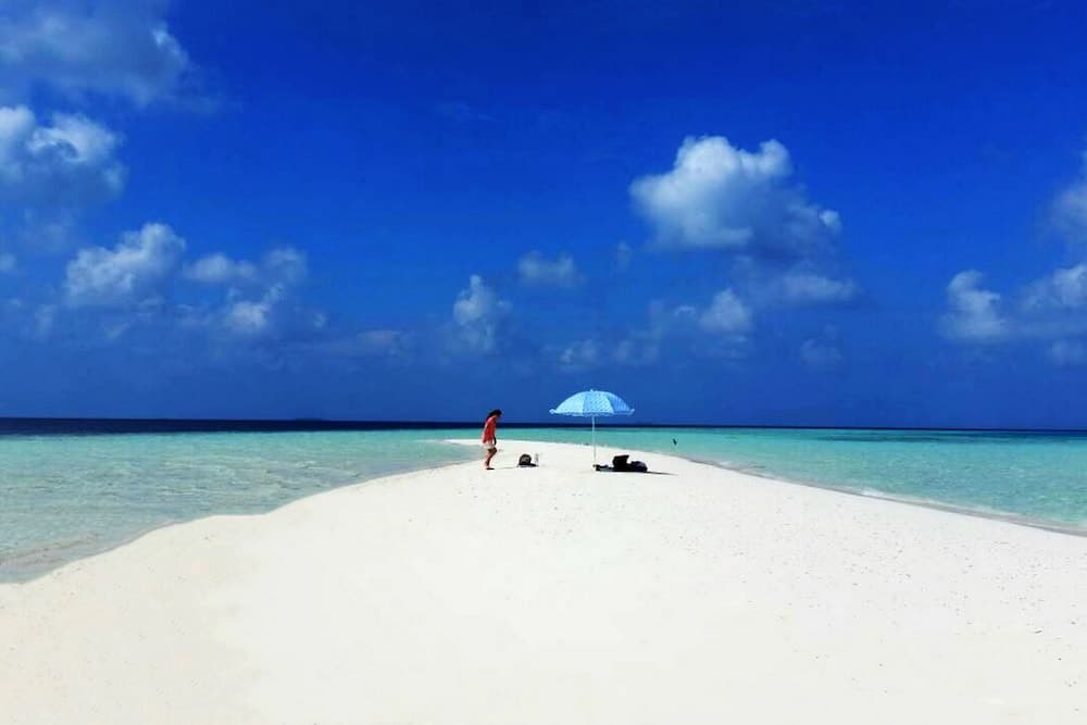 Adroit Beach Inn - View 225