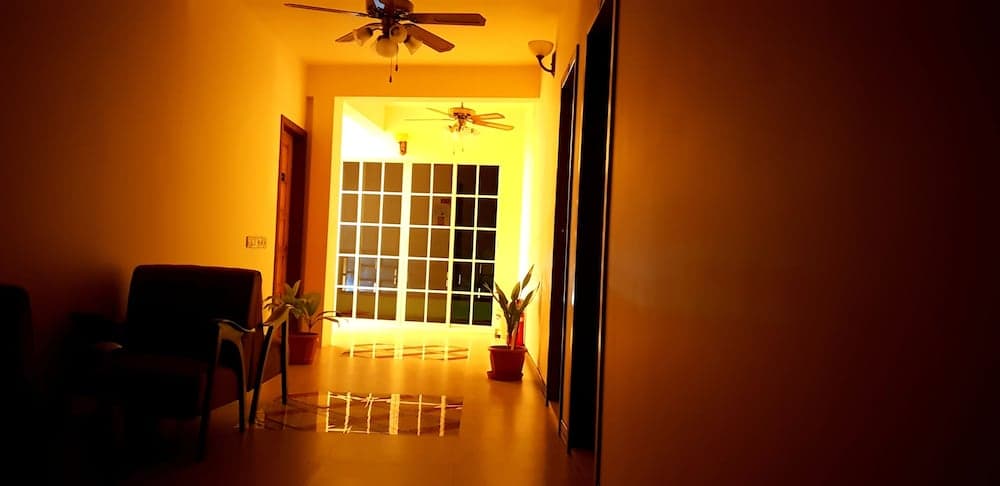 Hibiscus Holidays - View 23