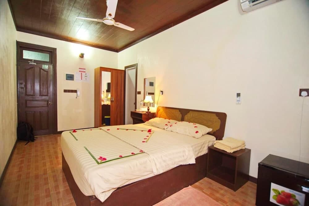 Kuri Beach View Inn - View 20