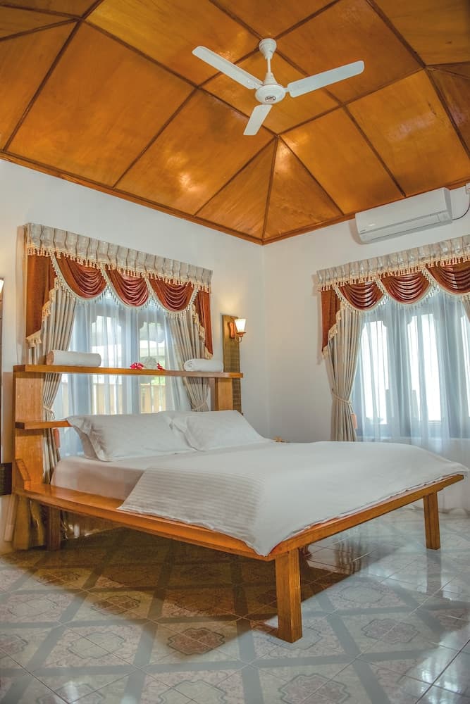 Tropical Biosphere Hotel - View 7