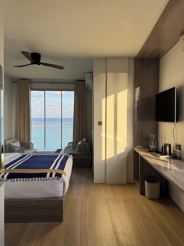 Avyanna Gulhi Beach - View 11