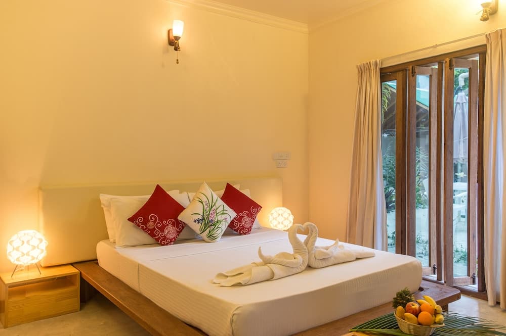 Thoddoo Retreat - View 16