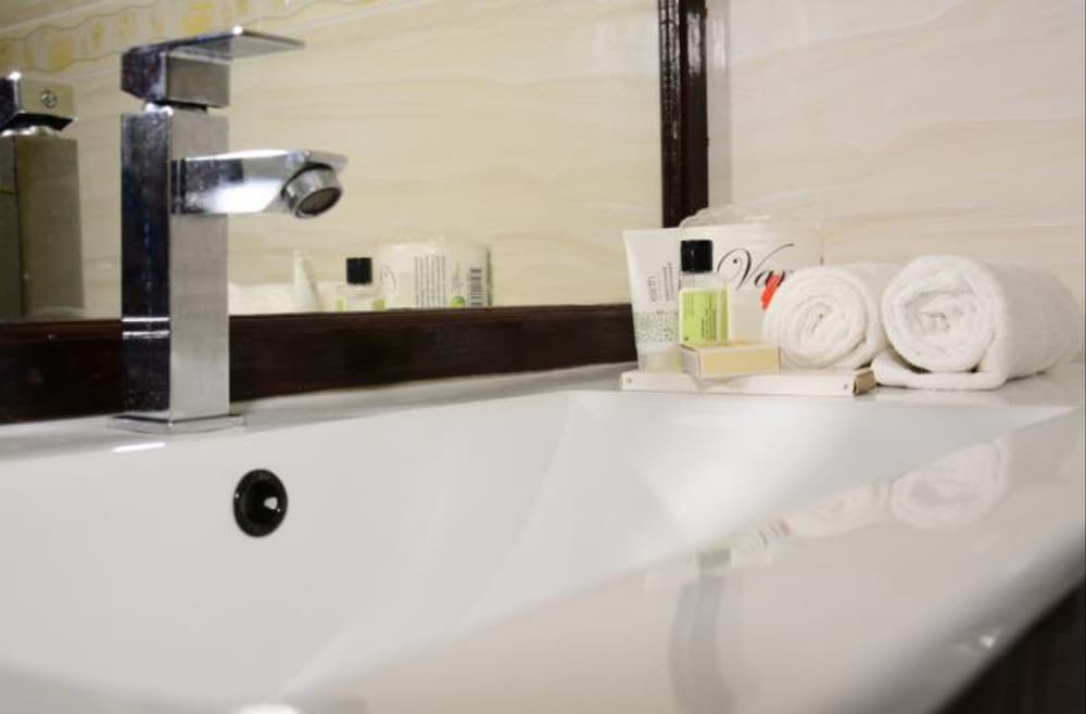 Royal Quest - View 3