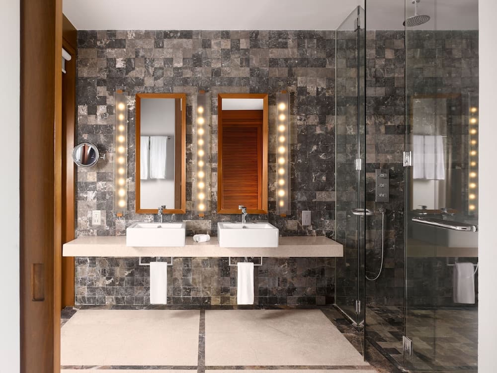 Villa Nautica Paradise Island Resort - View 137