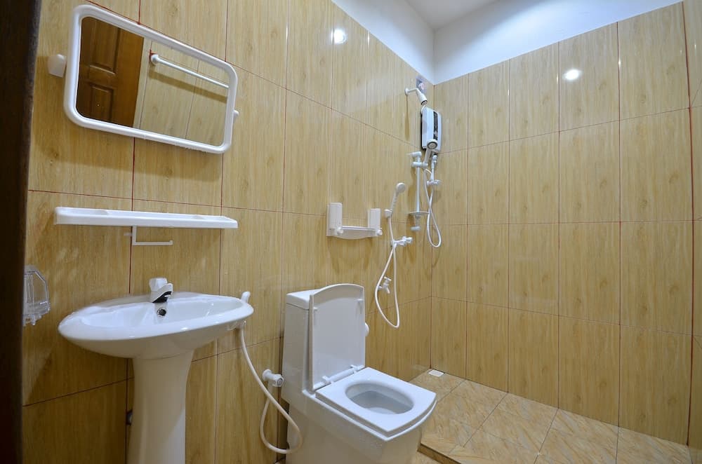 Ukulhas Beach Inn - View 5