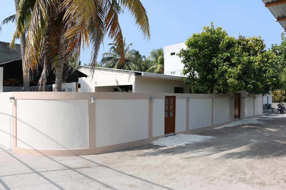 Omadhoo Inn - View 12