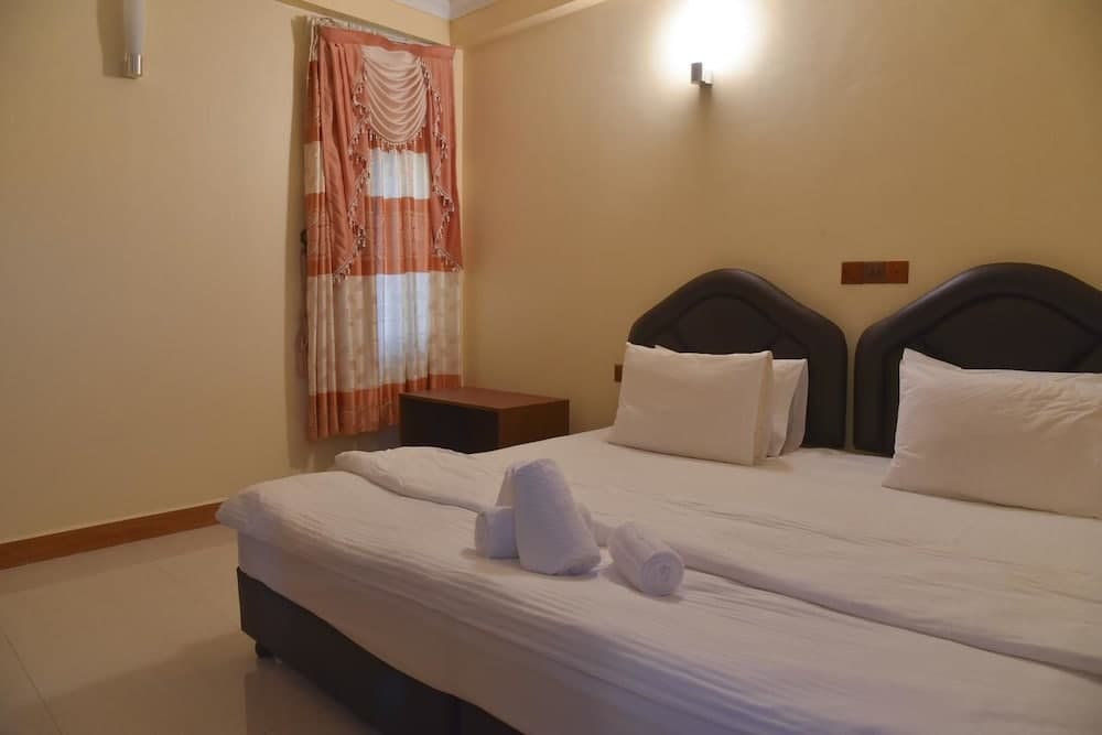 Nalaveshi Inn, Huraa - View 2