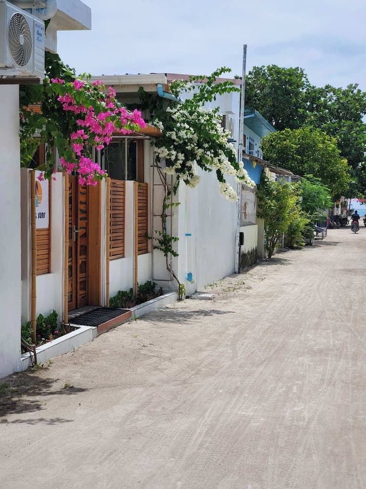 Sun & Surf - View 25